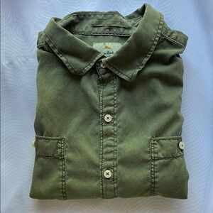 Tommy Bahama Short Sleeve Button Up Shirt